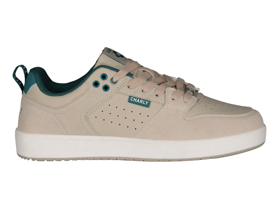 Tenis Charly color beige con detalles en verde azulado y suela blanca para deporte o uso casual.