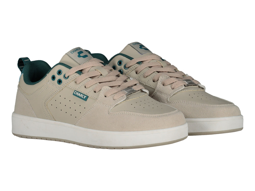 Tenis Charly color beige con detalles en verde azulado y suela blanca para deporte o uso casual.