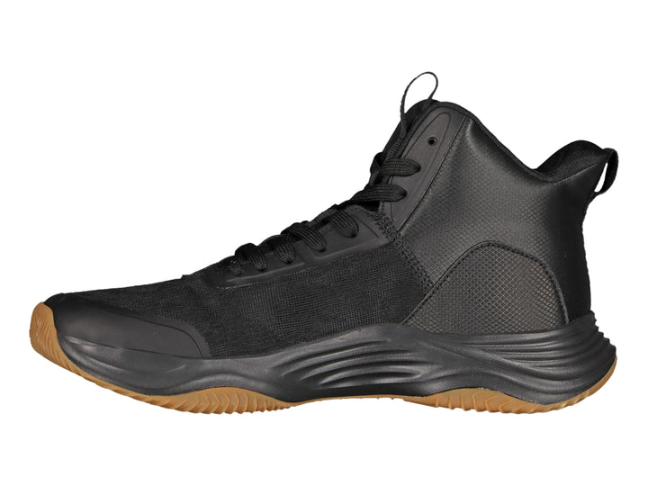Tenis de baloncesto Charly color negro con suela de goma marrón y diseño de bota alta.