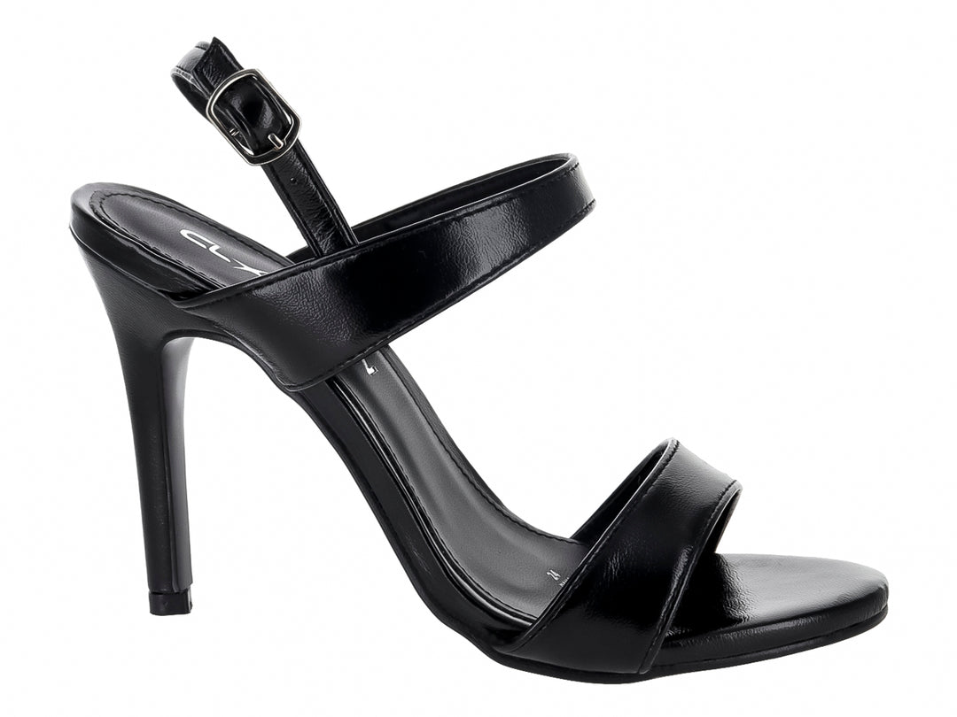 Sandalia de tacón alto color negro con correas y hebilla ajustable.
