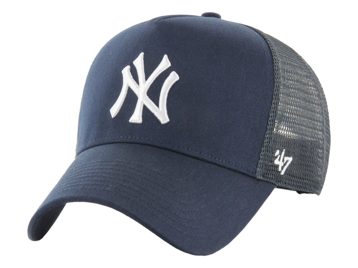 Gorra de béisbol color navy con logo blanco de los NY Yankees y parte posterior de malla.