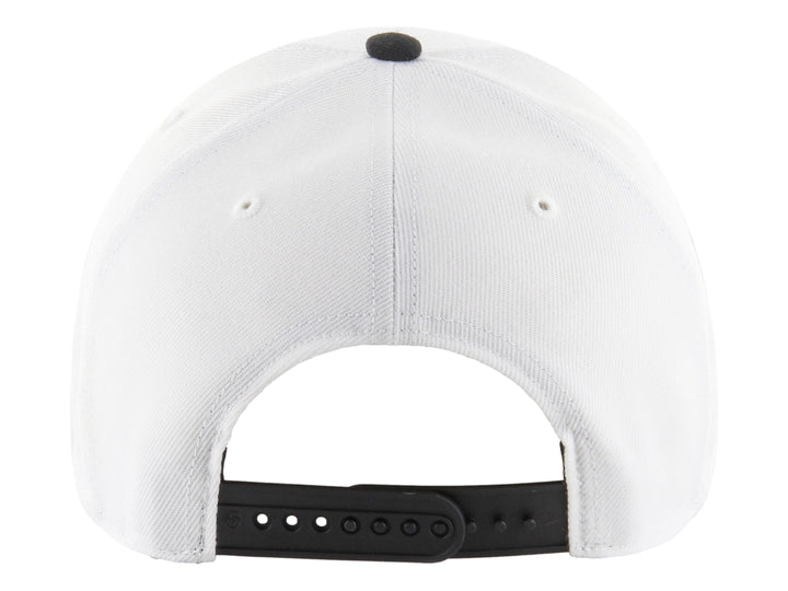 Gorra de béisbol 47 Brand con corona blanca, visera negra y logotipo LA bordado en negro.