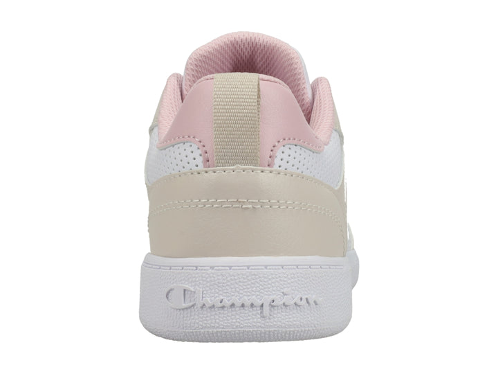 Tenis deportivos Champion en colores blanco, beige y rosa con suela blanca y agujetas.
