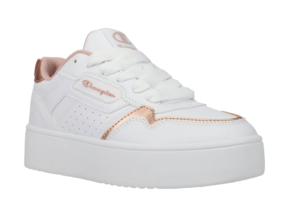 Tenis Champion blancos de plataforma con detalles en color oro rosa.
