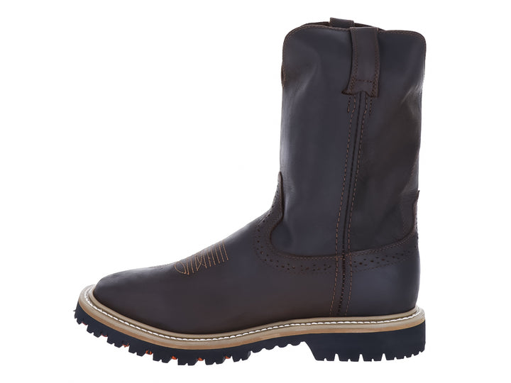 Bota estilo truck de cuero color choco con suela negra dentada y costuras blancas.