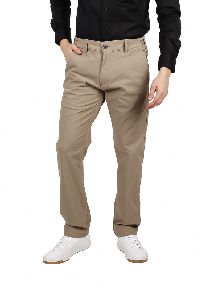 Pantalones color khaki de corte recto para hombre