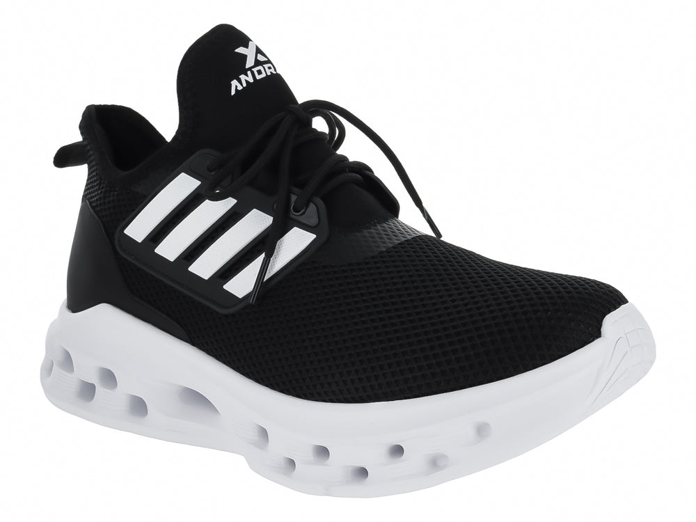 Tenis deportivos Andrax color negro con suela blanca y detalles laterales blancos.