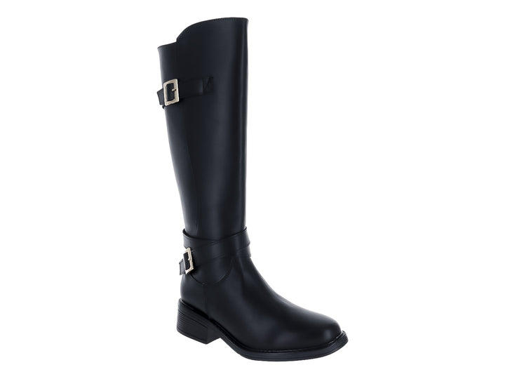 Botas altas negras con dos hebillas doradas decorativas y tacón bajo.