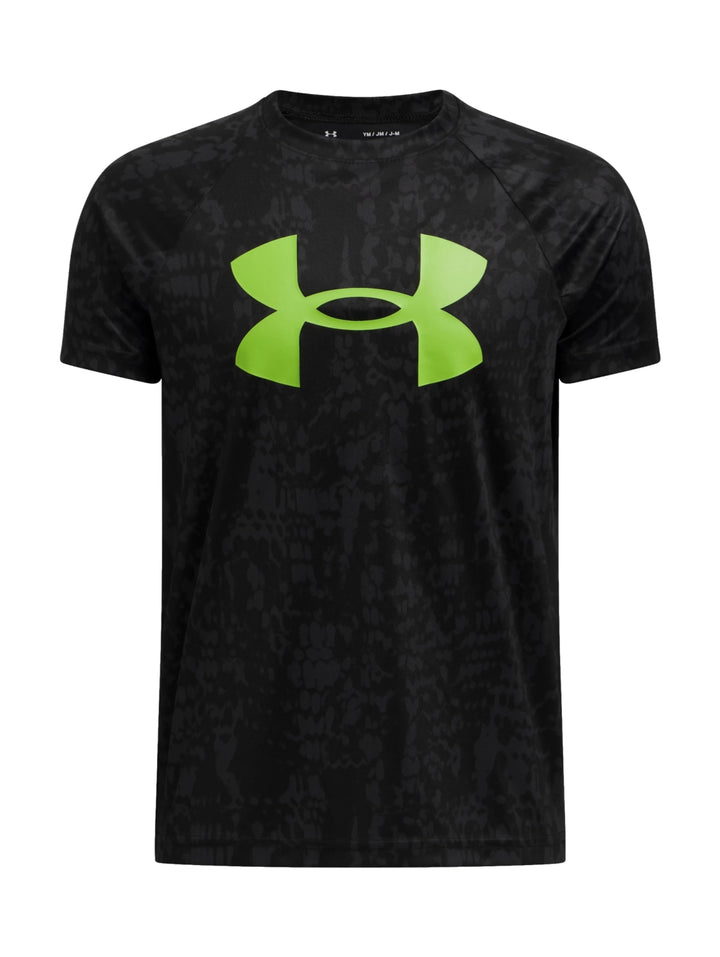 Camiseta deportiva Under Armour negra con logo verde lima y estampado sutil en el tejido.