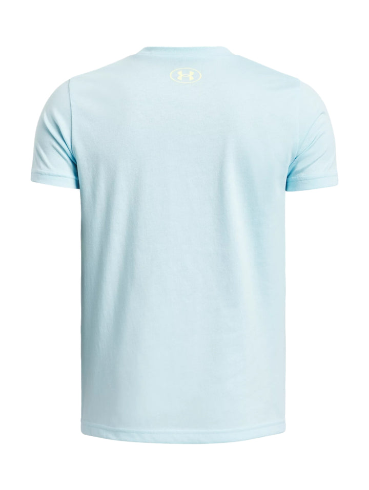 Camiseta deportiva Under Armour de color azul claro con logotipo frontal.