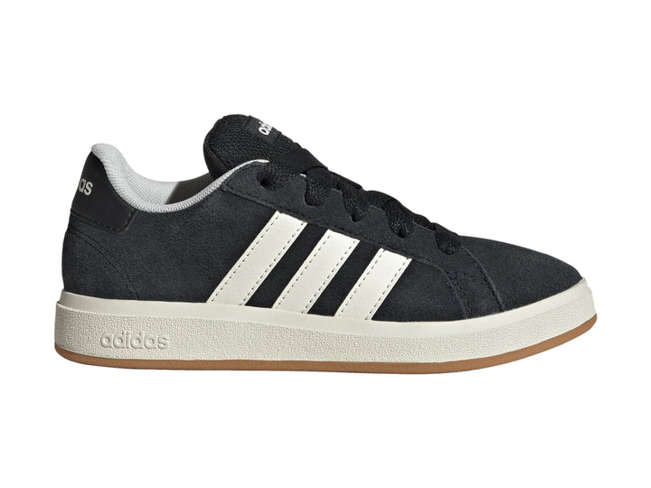 Tenis Adidas Grand Court 00s en color negro con franjas blancas y suela de goma marrón.
