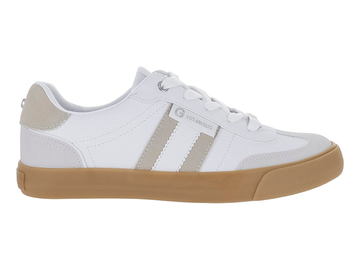 Tenis deportivos GBG en color blanco con detalles y suela en tono beige.