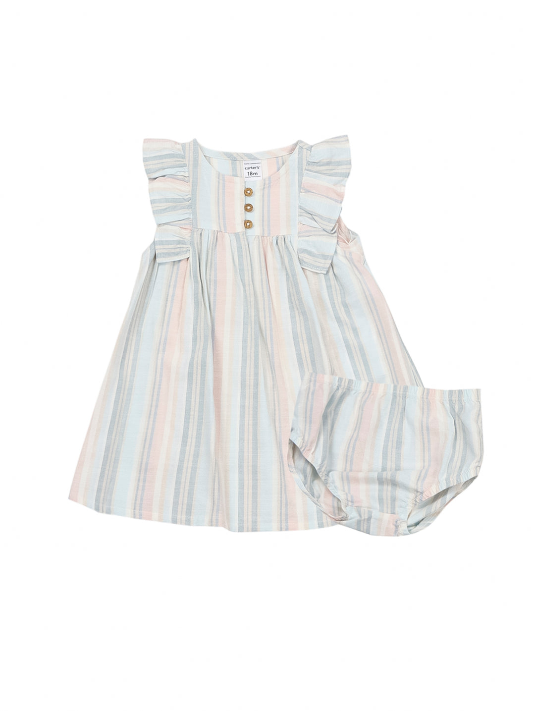 Niña pequeña vistiendo un vestido corto de rayas en tonos pastel con botones frontales y volantes en los hombros.