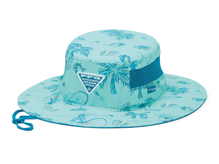 Sombrero Columbia Disney Booney color azul claro con estampado, banda de malla azul y cordón ajustable.