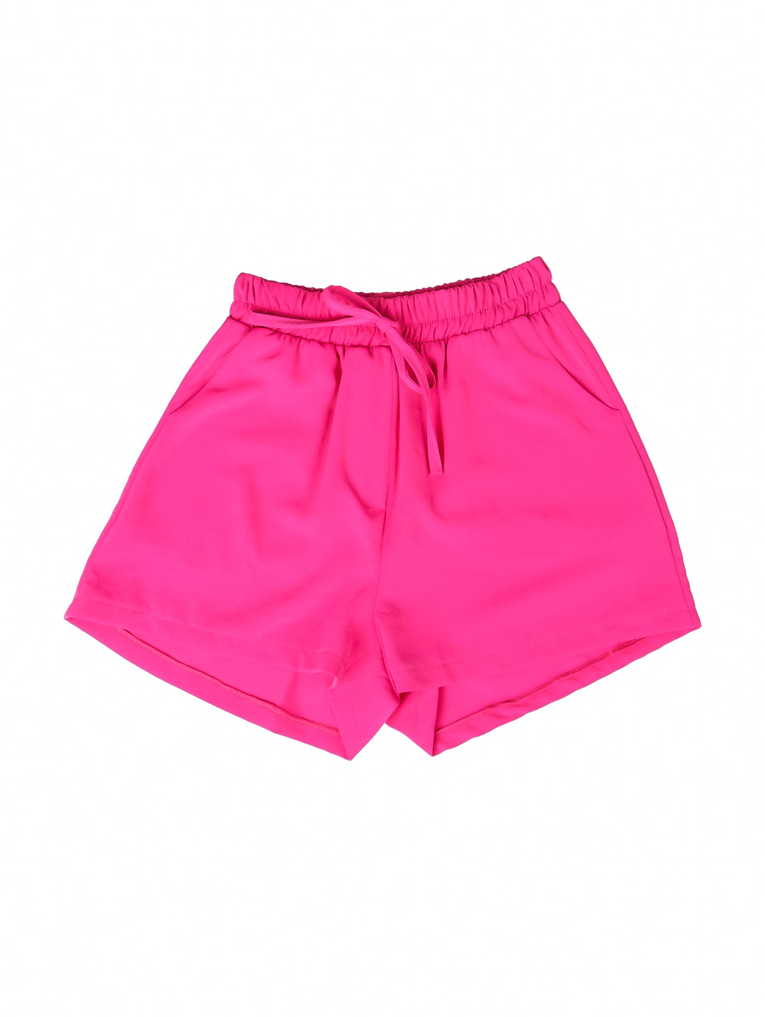 Short fucsia para niña con cintura elástica y cordón ajustable.