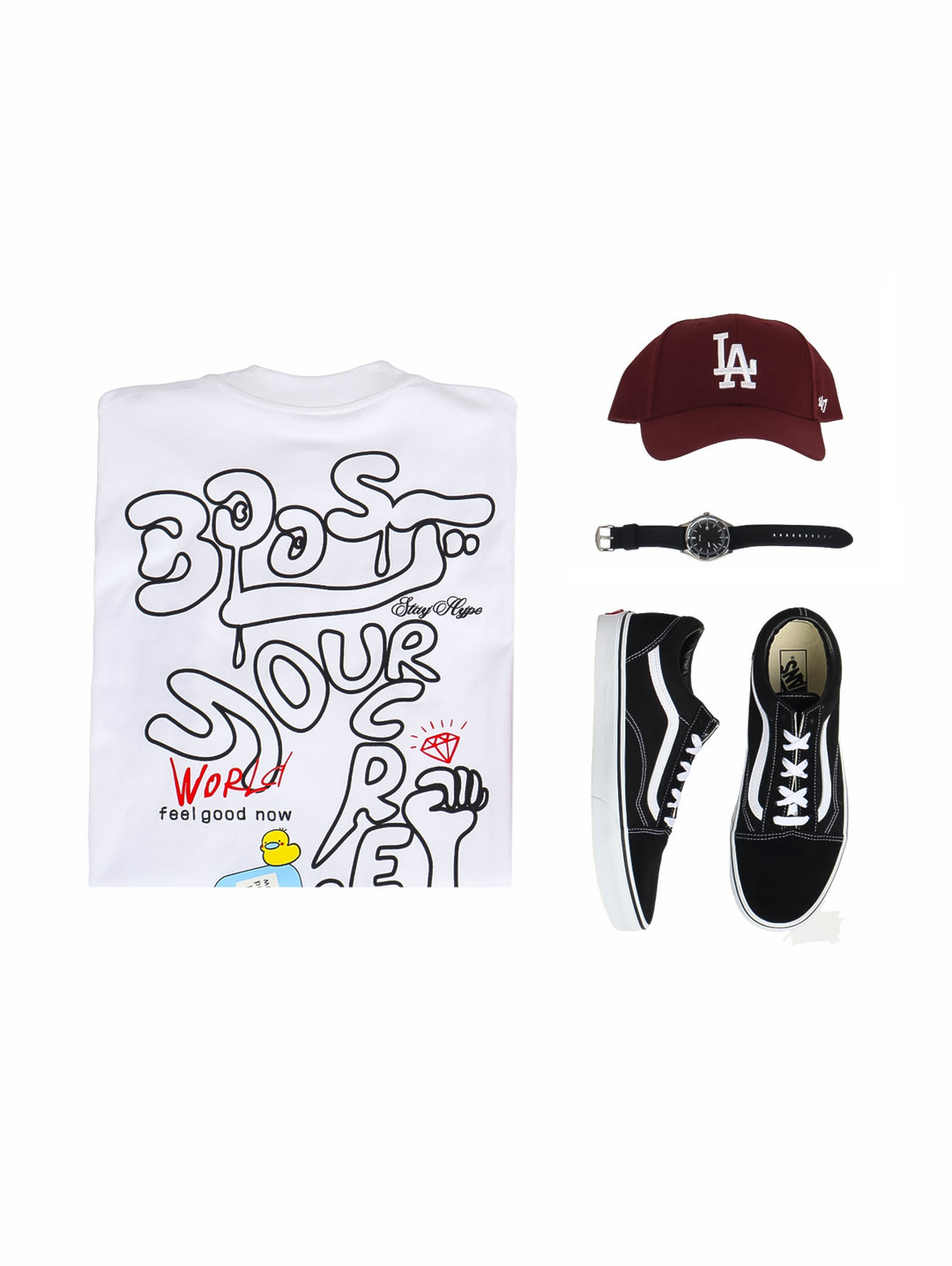 Hombre vistiendo playera oversize color arena con logo en el pecho.