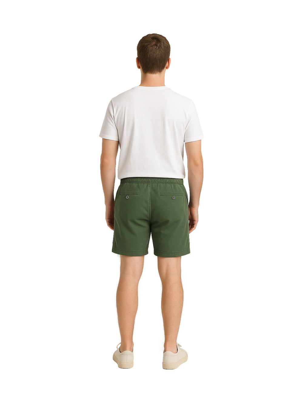 Hombre vistiendo bermudas color verde militar con cintura elástica y cordón.