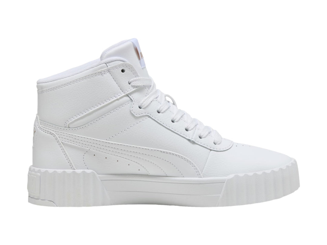 Tenis PUMA blancos de cuello alto con suela de plataforma gruesa.