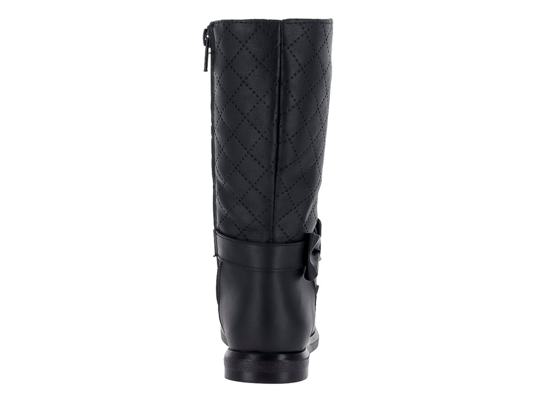 Bota negra de caña alta con detalle de moño frontal y textura acolchada en la parte superior.