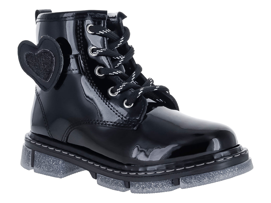 Bota negra de charol con detalle de corazón lateral y suela con glitter plateado.