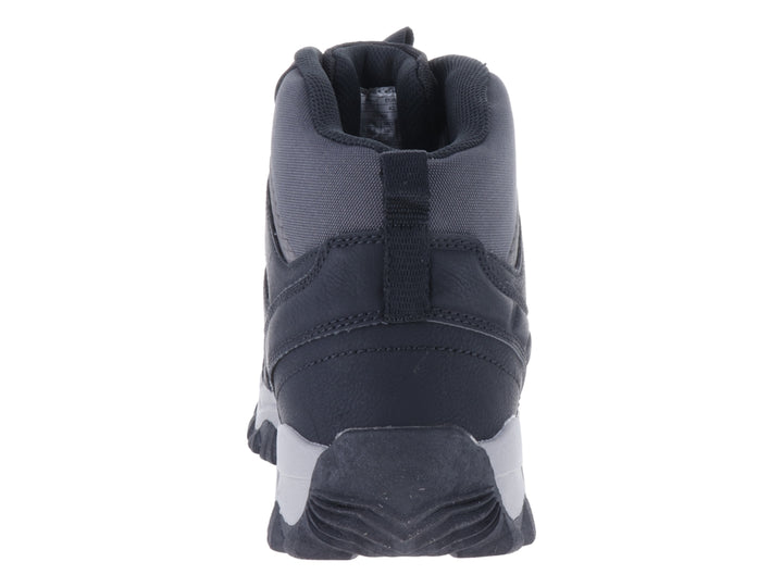 Botín deportivo Murren color negro con suela gris y diseño robusto para actividades al aire libre.