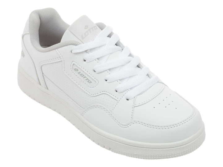 Tenis deportivos marca Lotto en color blanco total con suela blanca y agujetas blancas.