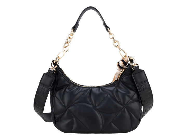 Bolso hobo negro acolchado con asa de cadena dorada y un pañuelo decorativo.