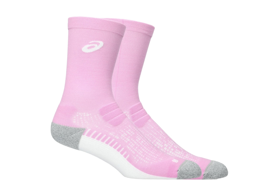Par de calcetines deportivos ASICS color rosa lavender glow con detalles en blanco y gris.
