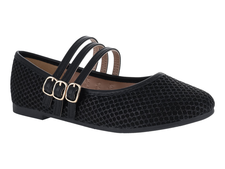 Zapato plano negro con tres correas y hebillas doradas, textura de malla.