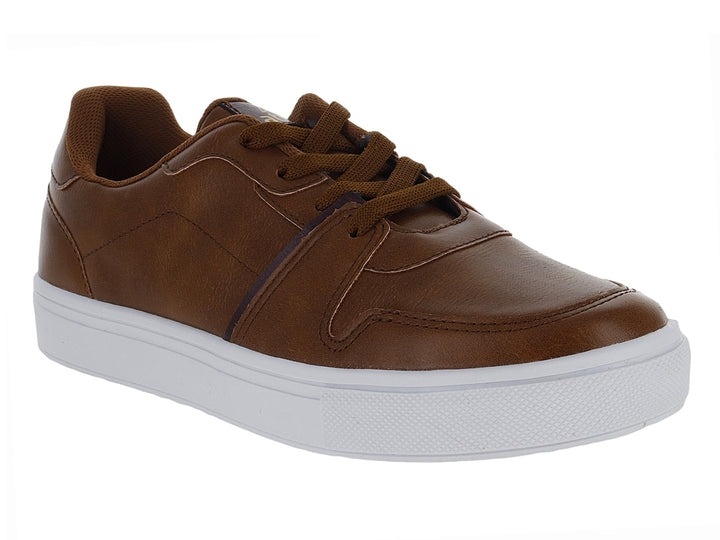 Tenis casuales para Nino en color café con suela blanca y cordones.