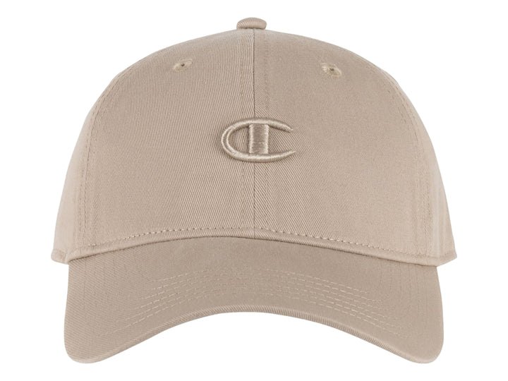 Gorra Champion ajustable en color arena con logotipo bordado en el frente y visera curva.