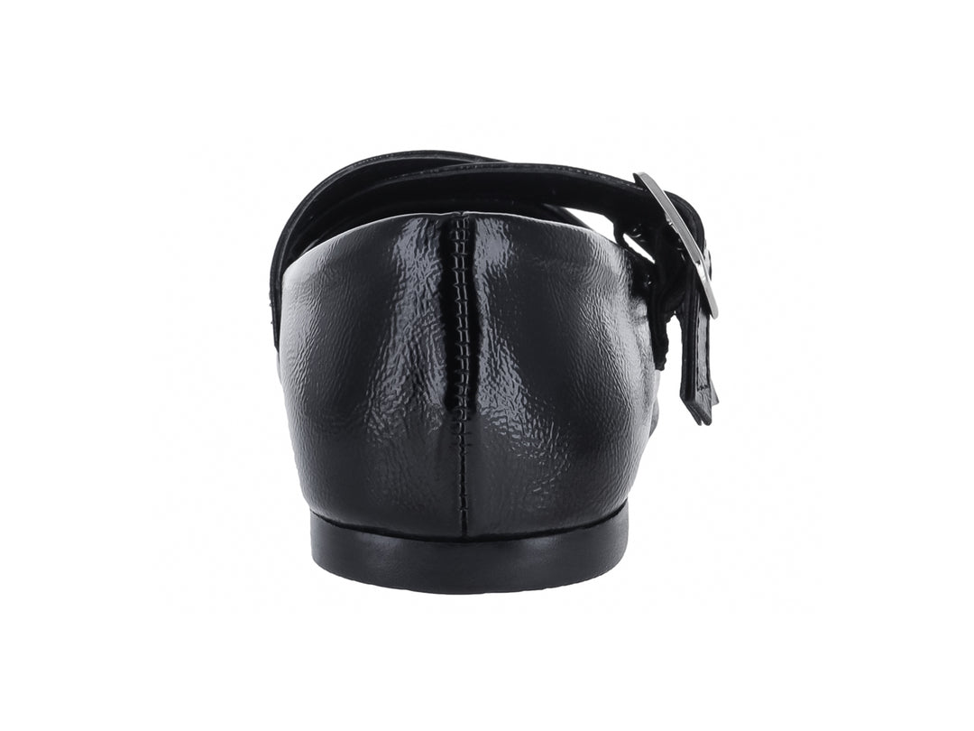 Zapato plano de charol negro con doble hebilla plateada para niña.