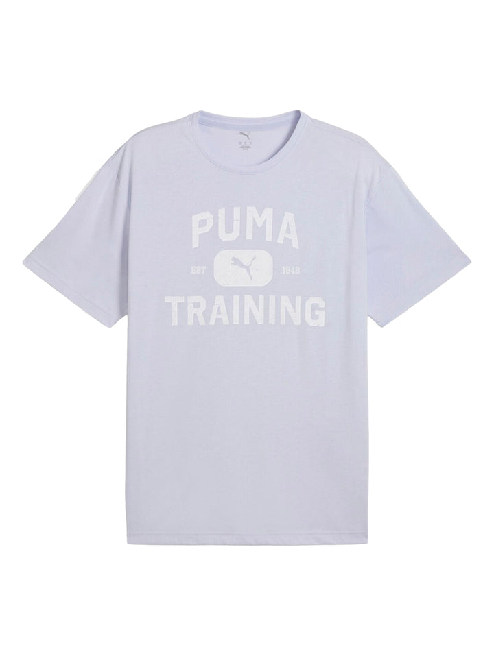Playera PUMA color lila con estampado blanco de PUMA TRAINING en el frente.