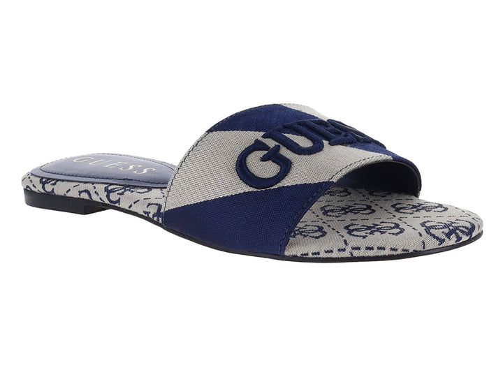 Sandalia deslizante GUESS en colores marfil y azul marino con logotipo en la correa.