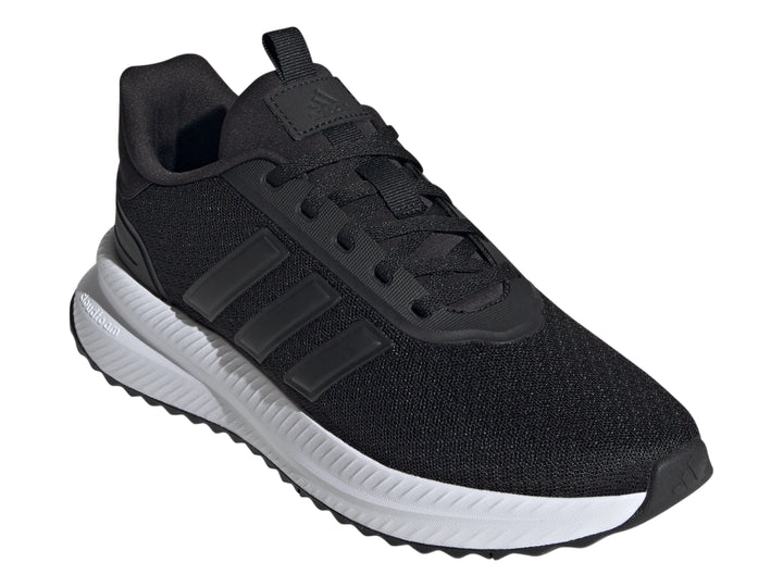 Tenis deportivos Adidas color negro con suela blanca y detalles en malla.