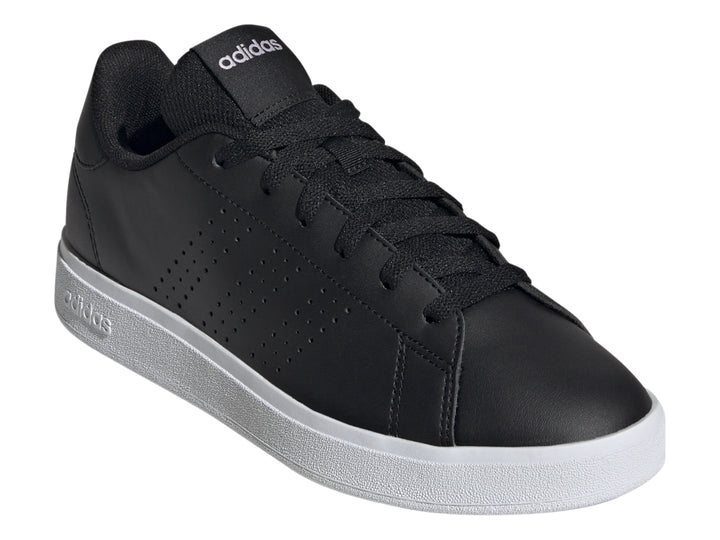 Tenis Adidas Advantage Base 2.0 color negro con suela blanca y detalles en rosa en el talón.