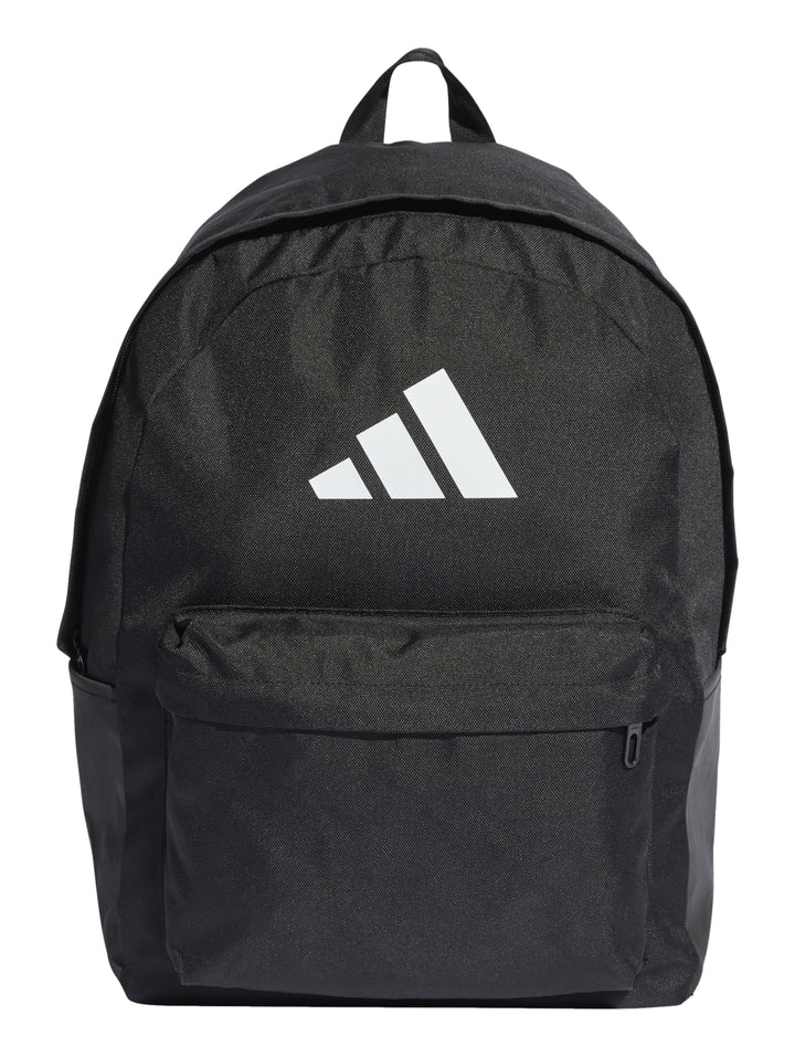 Mochila escolar Adidas de color negro con logotipo blanco en el centro y bolsillo frontal.