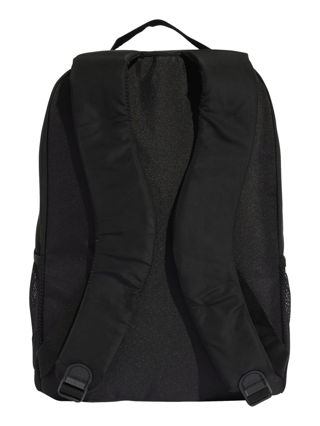 Mochila deportiva Adidas de color negro con logotipo plateado central y bolsillos laterales de malla.