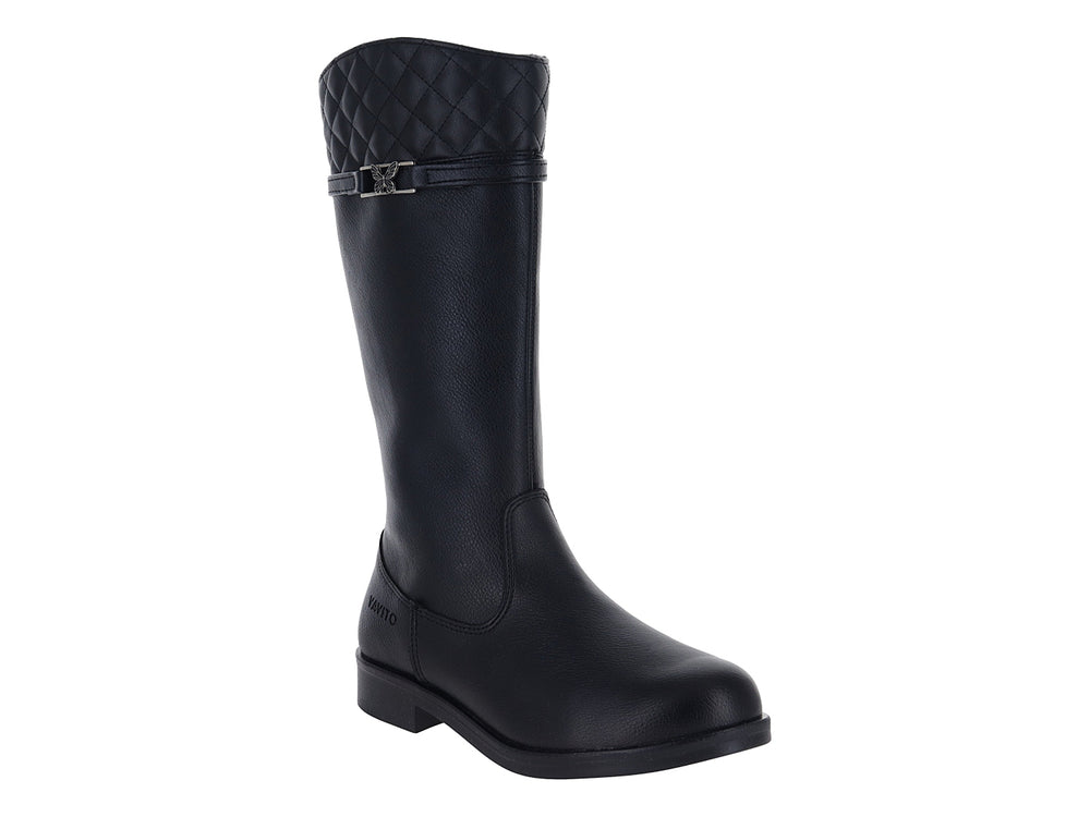 Bota alta de color negro con detalle acolchado en la parte superior y hebilla metálica.