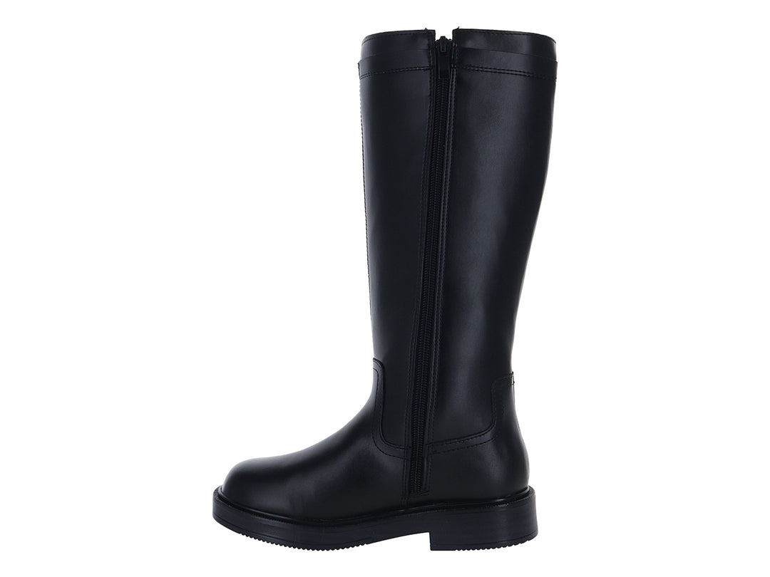 Bota de caña alta color negro con acabado liso y suela gruesa para mujer.