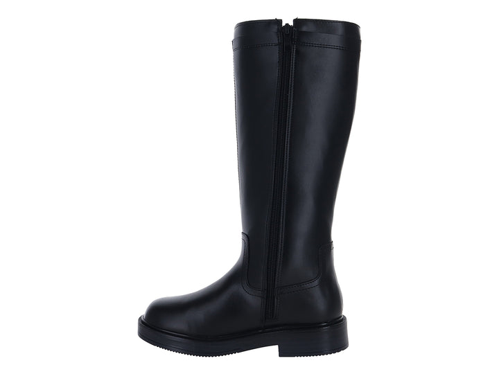 Bota de caña alta color negro con acabado liso y suela gruesa para mujer.