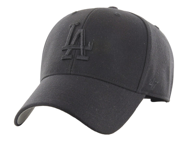 Gorra de béisbol color negro con logotipo LA bordado en el mismo tono.