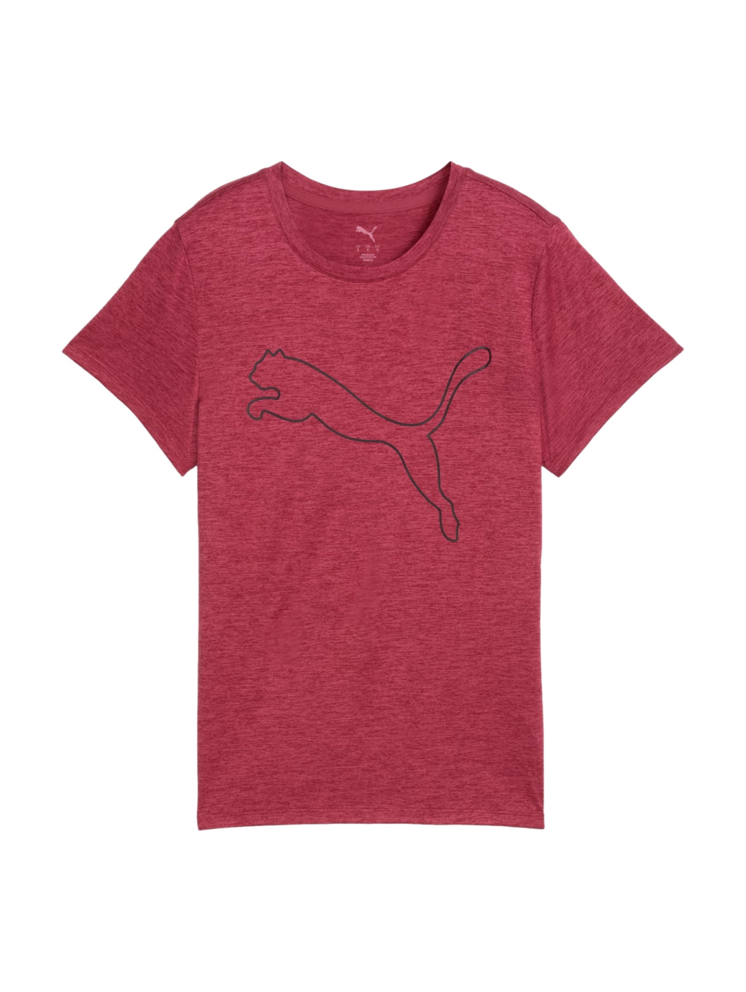 Mujer vistiendo playera deportiva PUMA color guinda jaspeado con logo en el pecho.