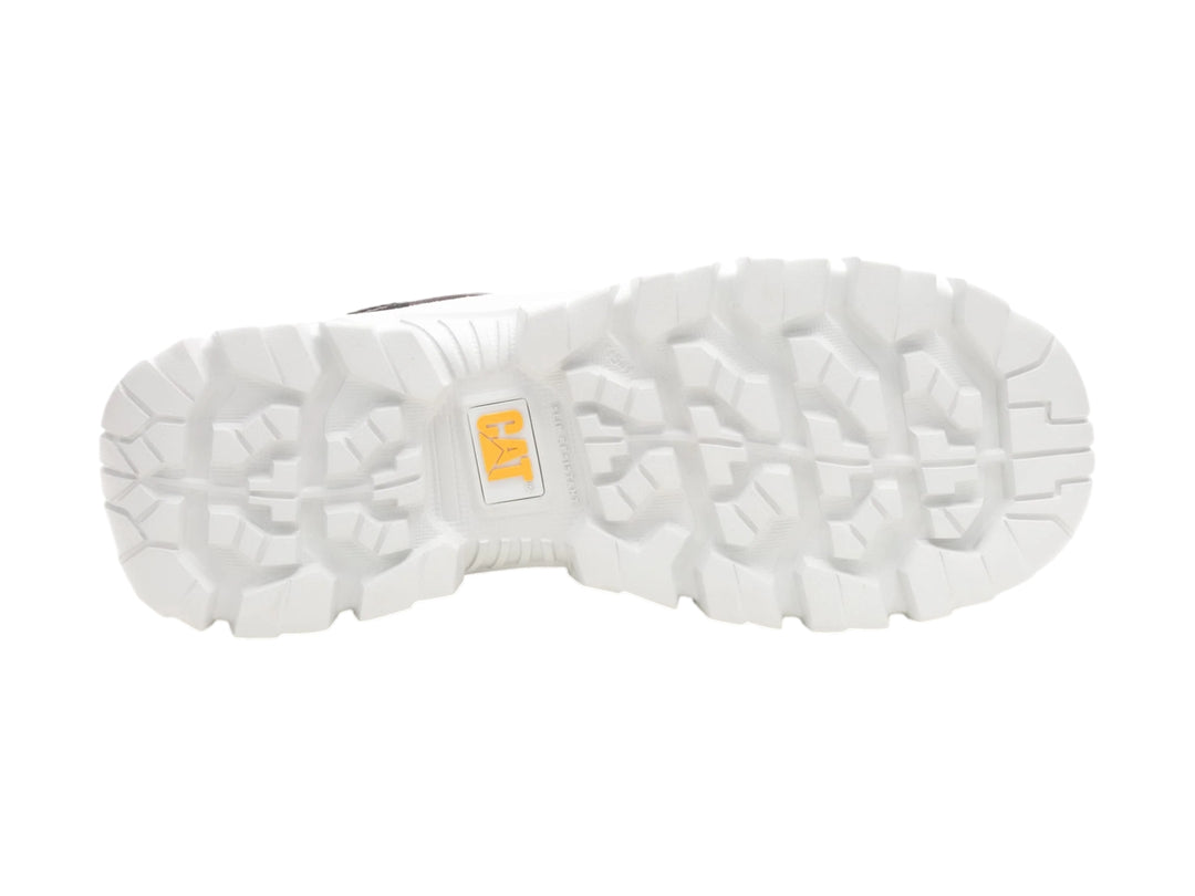 Tenis deportivos Caterpillar color negro con suela blanca y detalles amarillos.