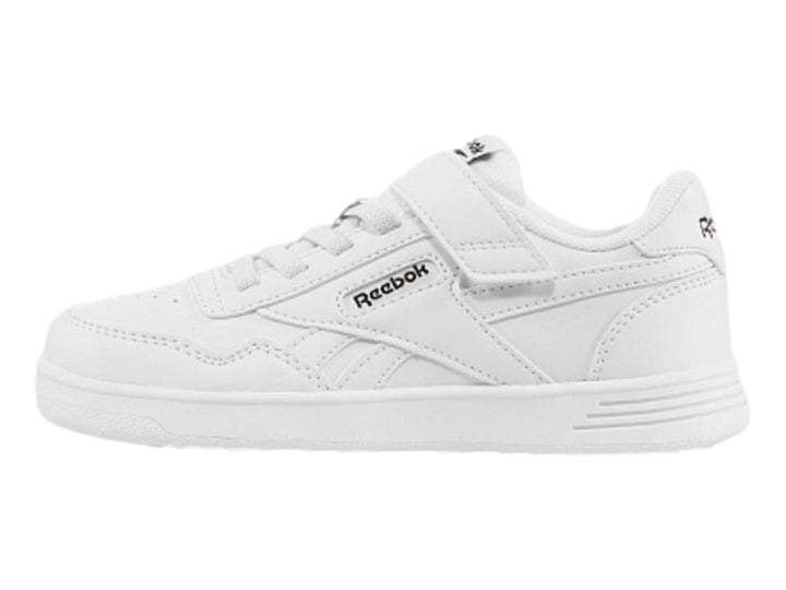 Tenis Reebok Court Advance en color blanco con cordones y suela plana.