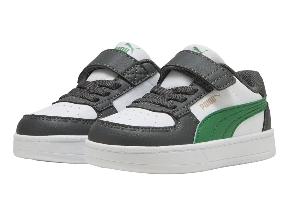 Tenis PUMA Caven AC+ INF para niños en colores blanco, gris y verde con cierre de velcro y suela blanca.