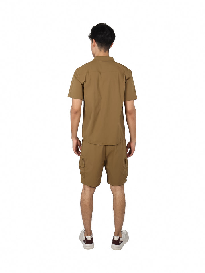 Conjunto Camisa y Short Cargo Giovanni Gali Camel para Hombre