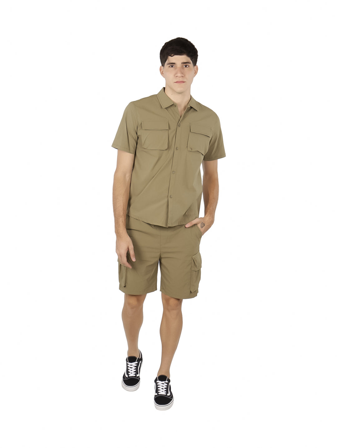 Conjunto Giovanni Gali Camisa y Short Cargo Khaki para Hombre