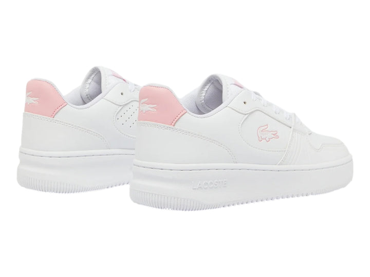 Tenis Lacoste blancos con detalles en color rosa claro y suela blanca.