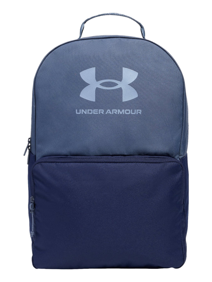Mochila Under Armour de dos tonos: gris azulado en la parte superior y azul marino en la inferior.